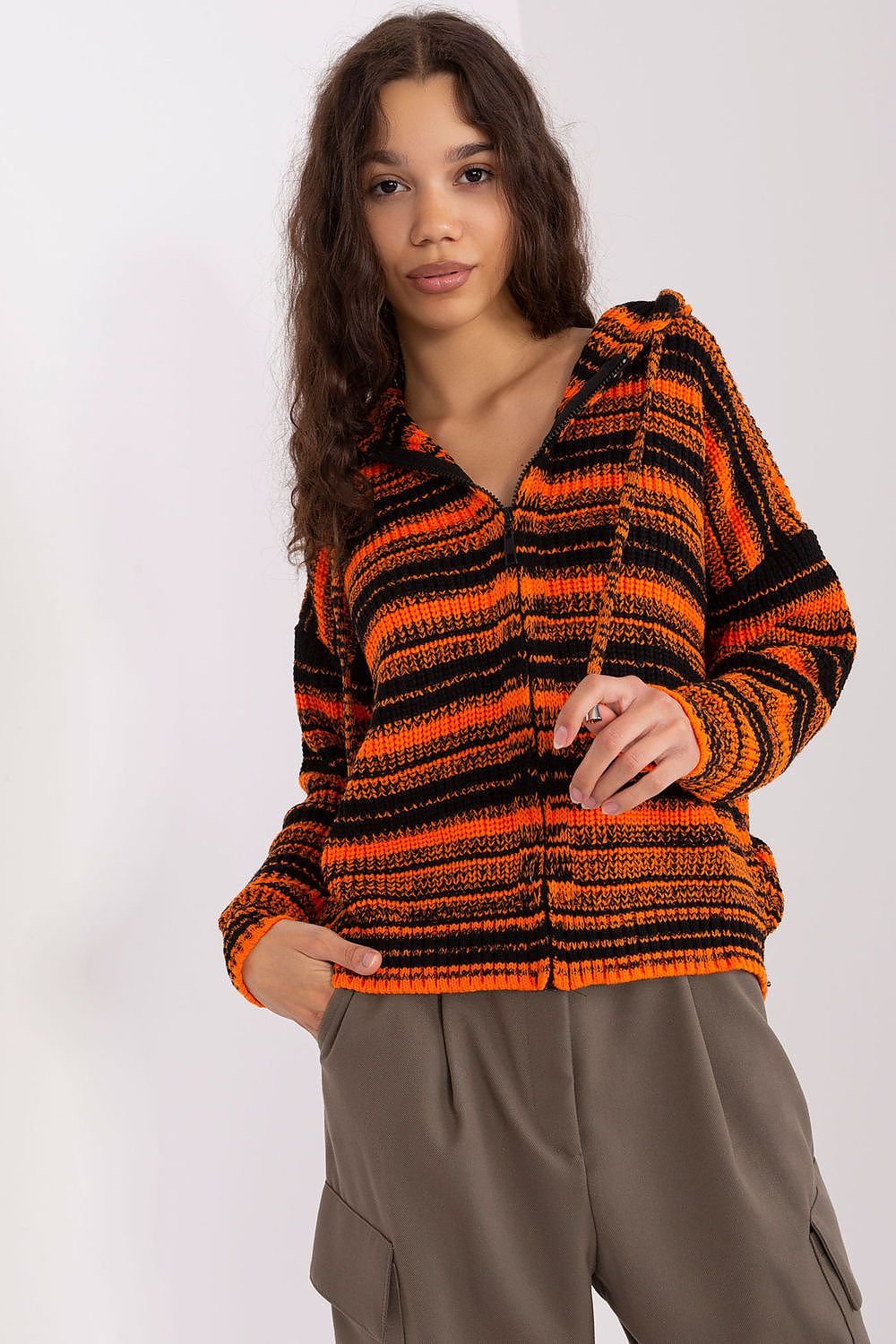 Cardigan model 190763